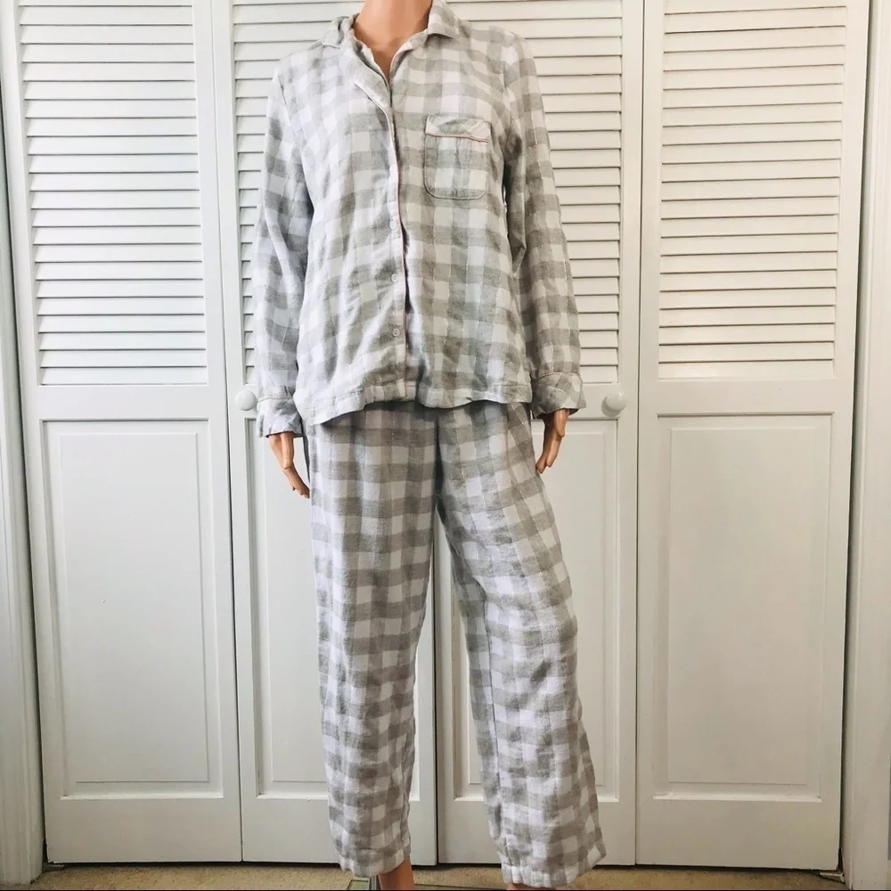 2/$25 CHARTER CLUB Gray White Plaid Pajama Set Size Medium
